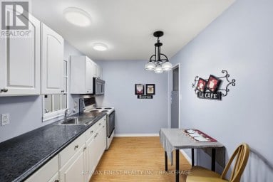 18 STORMONT AVENUE Kingston (West of Sir John A. Blvd) Ontario photo 36