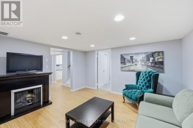 18 STORMONT AVENUE Kingston (West of Sir John A. Blvd) Ontario photo 39