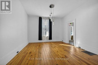 212 BARNARDO AVENUE Peterborough (Northcrest Ward 5) Ontario photo 5