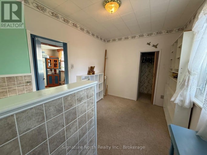 79 PENFOLD STREET, Thunder Bay (Shuniah), Ontario, P7A3J8