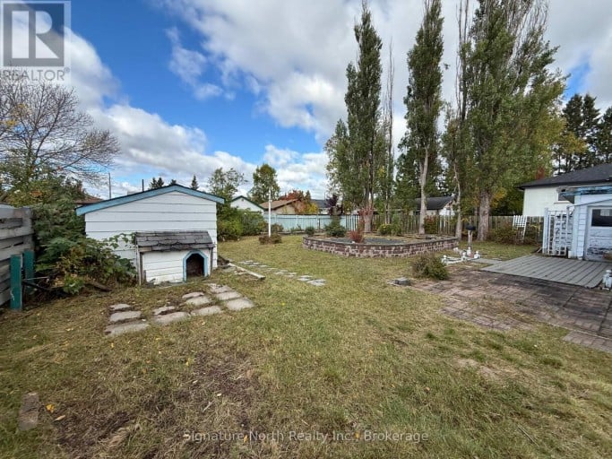 79 PENFOLD STREET, Thunder Bay (Shuniah), Ontario, P7A3J8