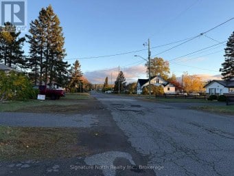 79 PENFOLD STREET Thunder Bay (Shuniah) Ontario photo 24
