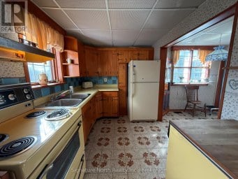 79 PENFOLD STREET Thunder Bay (Shuniah) Ontario photo 6