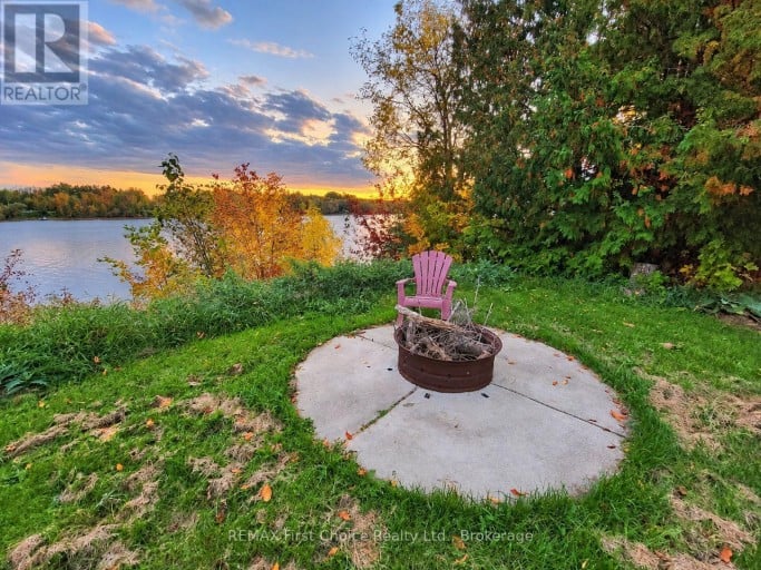 702 RIVER AVENUE E, Rainy River, Ontario, P0W1L0