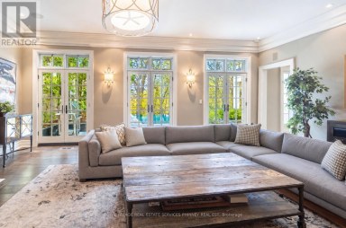 20 CLUNY DRIVE Toronto (Rosedale-Moore Park) Ontario photo 17