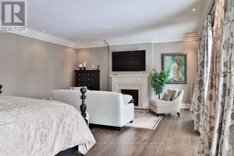 20 CLUNY DRIVE, Toronto (Rosedale-Moore Park), Ontario, M4W2P7