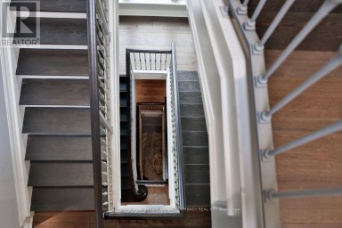 20 CLUNY DRIVE Toronto (Rosedale-Moore Park) Ontario photo 27