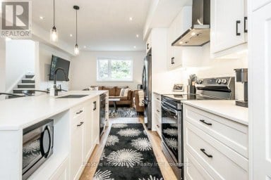 32 DUGGAN LANE Guelph (Clairfields/Hanlon Business Park) Ontario photo 18