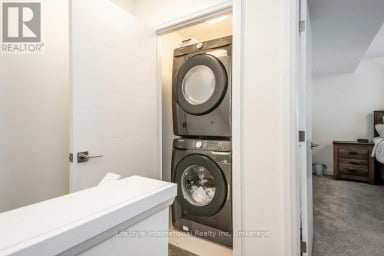 32 DUGGAN LANE Guelph (Clairfields/Hanlon Business Park) Ontario photo 26