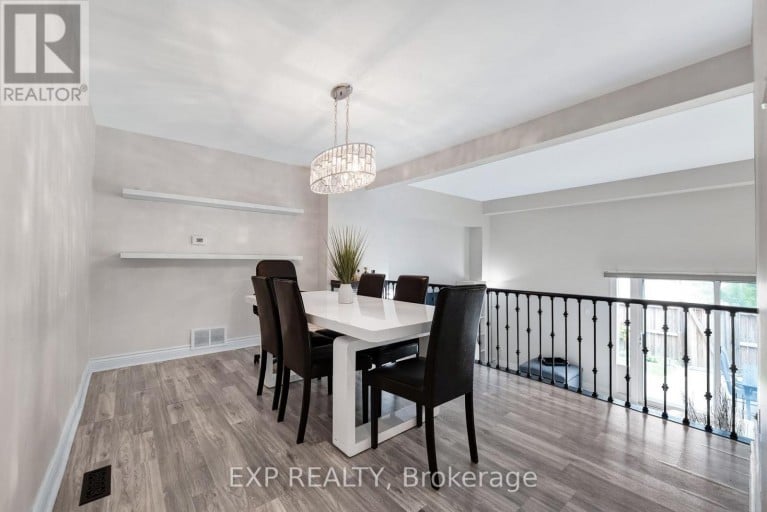 6 POPLAR CRESCENT, Aurora (Aurora Highlands), Ontario, L4G3M4