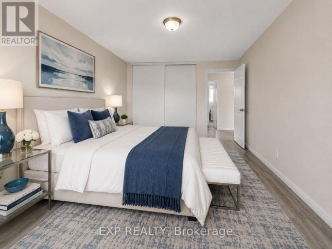 6 POPLAR CRESCENT, Aurora (Aurora Highlands), Ontario, L4G3M4