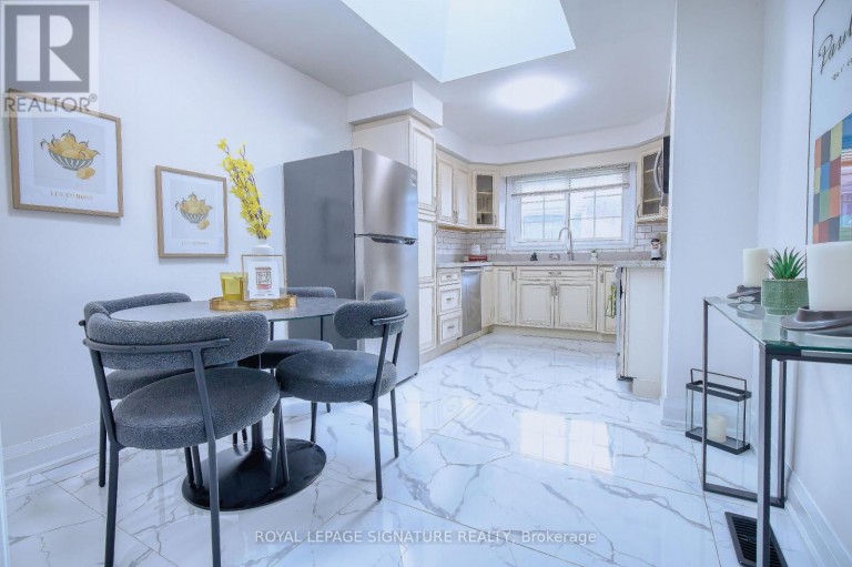 1414 HARMSWORTH SQUARE, Oakville (FA Falgarwood), Ontario, L6H3E7