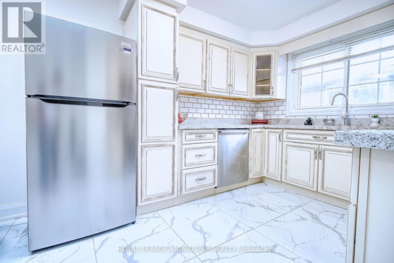 1414 HARMSWORTH SQUARE, Oakville (FA Falgarwood), Ontario, L6H3E7