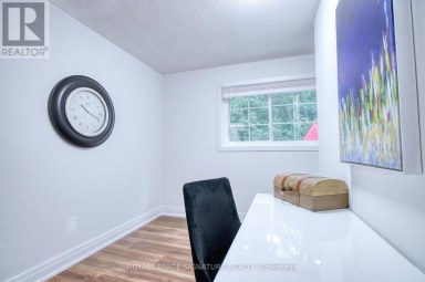 1414 HARMSWORTH SQUARE Oakville (FA Falgarwood) Ontario photo 38