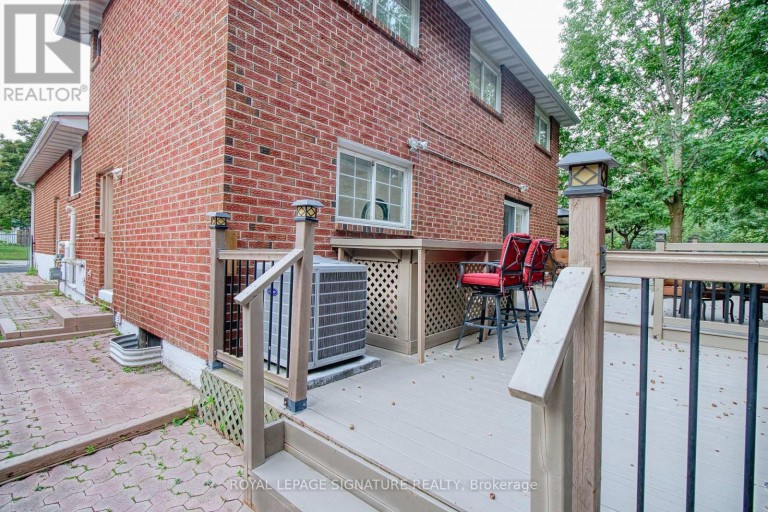 1414 HARMSWORTH SQUARE, Oakville (FA Falgarwood), Ontario, L6H3E7