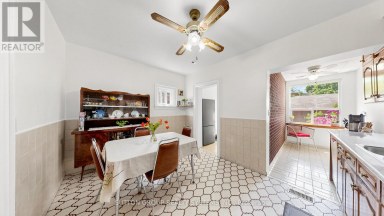 39 EXETER STREET Toronto (Weston-Pellam Park) Ontario photo 11