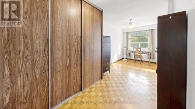 39 EXETER STREET Toronto (Weston-Pellam Park) Ontario photo 16