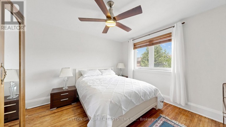 39 EXETER STREET, Toronto (Weston-Pellam Park), Ontario, M6N1G3