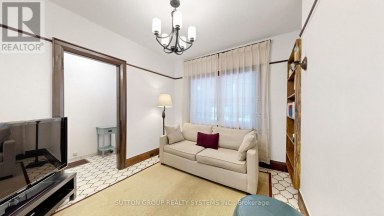 39 EXETER STREET Toronto (Weston-Pellam Park) Ontario photo 7