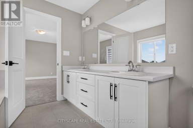 68 DAVIDSON DRIVE W Stratford Ontario photo 20