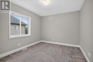 68 DAVIDSON DRIVE W Stratford Ontario photo 25