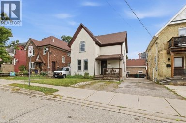 162 CHURCH Street Kitchener Ontario photo 1