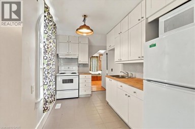 162 CHURCH Street Kitchener Ontario photo 34