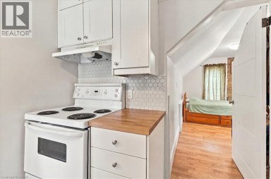 162 CHURCH Street Kitchener Ontario photo 36
