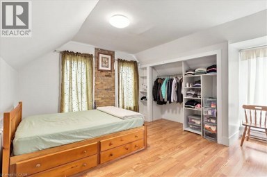 162 CHURCH Street Kitchener Ontario photo 37