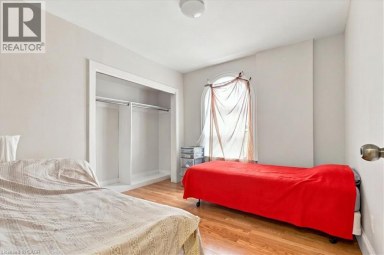 162 CHURCH Street Kitchener Ontario photo 41