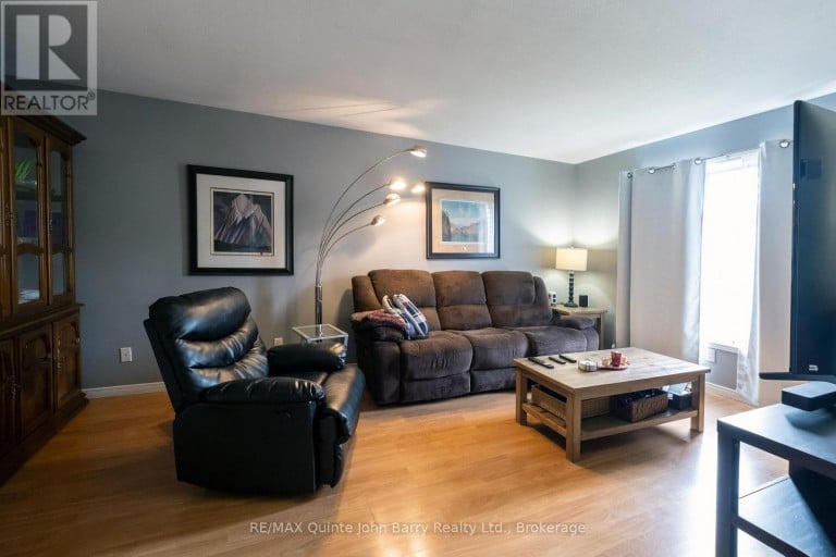 152 NICHOLAS STREET, Quinte West (Murray Ward), Ontario, K8V6B2