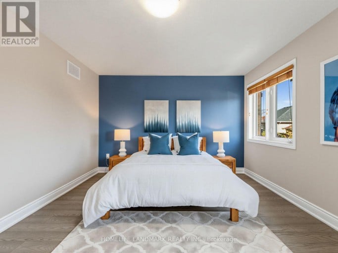 72 VANDERVOORT DRIVE, Richmond Hill (Jefferson), Ontario, L4E0C7