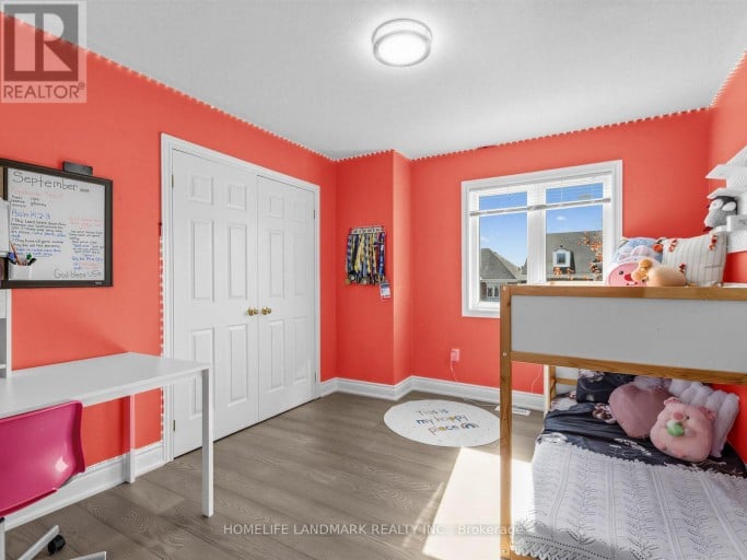 72 VANDERVOORT DRIVE, Richmond Hill (Jefferson), Ontario, L4E0C7