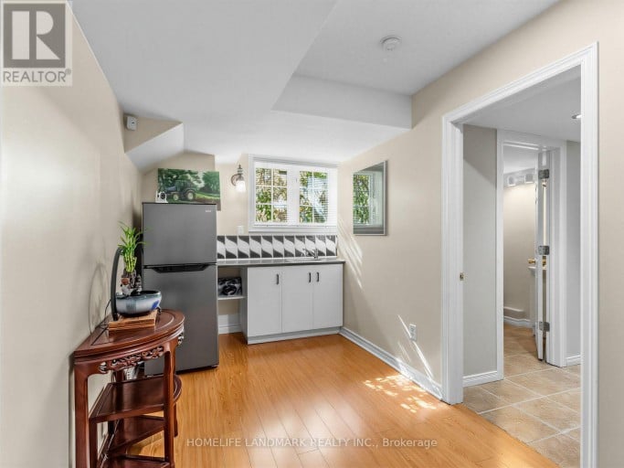 72 VANDERVOORT DRIVE, Richmond Hill (Jefferson), Ontario, L4E0C7