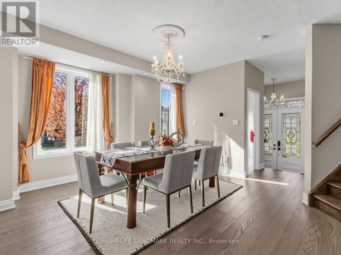 72 VANDERVOORT DRIVE, Richmond Hill (Jefferson), Ontario, L4E0C7