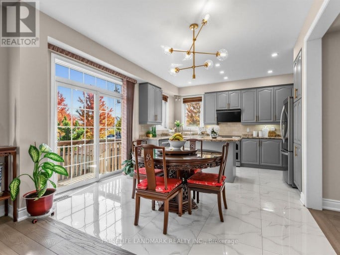 72 VANDERVOORT DRIVE, Richmond Hill (Jefferson), Ontario, L4E0C7