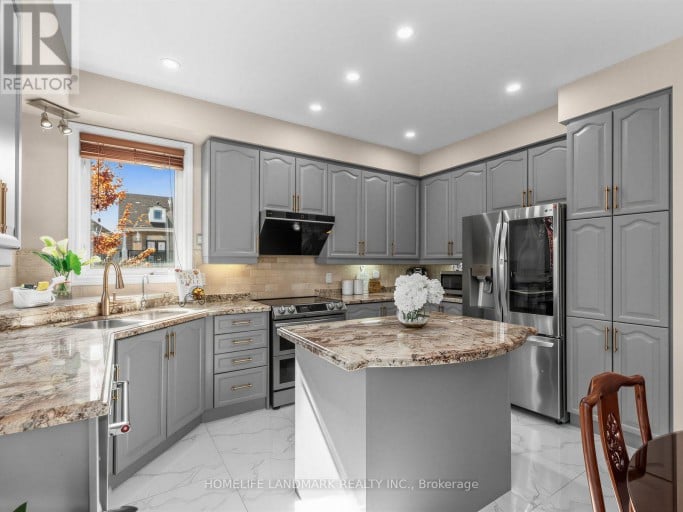 72 VANDERVOORT DRIVE, Richmond Hill (Jefferson), Ontario, L4E0C7