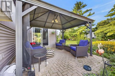 18 BELLE ISLE ARM Innisfil Ontario photo 15