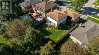 46 COLLEGE CRESCENT Barrie (Grove East) Ontario photo 9