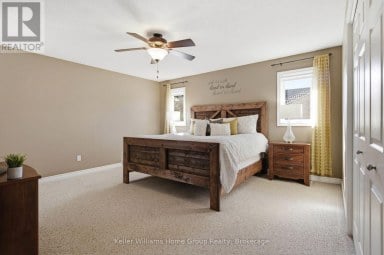 30 INETT WAY Centre Wellington (Fergus) Ontario photo 23