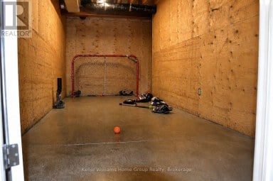 30 INETT WAY Centre Wellington (Fergus) Ontario photo 43