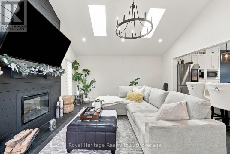 618 SUNSET BOULEVARD, Clarington (Newcastle), Ontario, L1B1C9