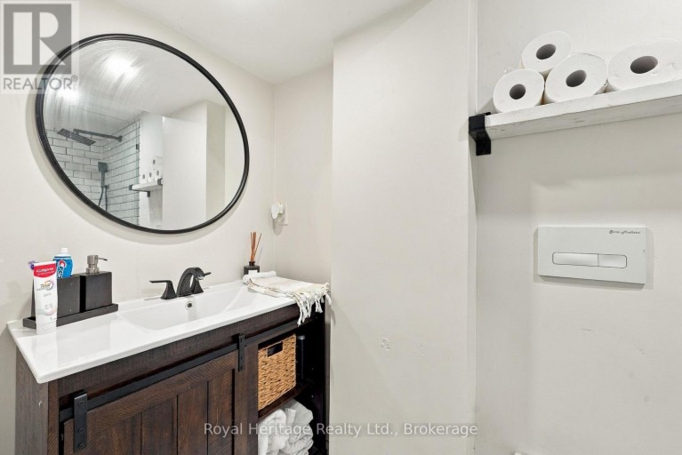 618 SUNSET BOULEVARD, Clarington (Newcastle), Ontario, L1B1C9