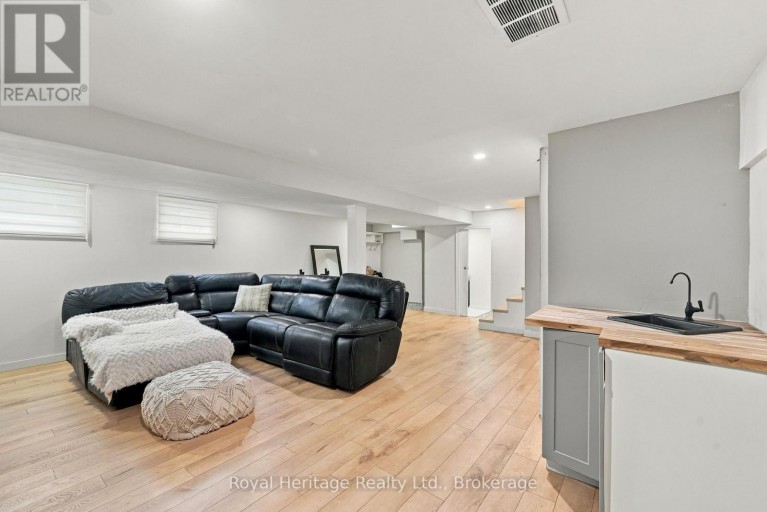 618 SUNSET BOULEVARD, Clarington (Newcastle), Ontario, L1B1C9