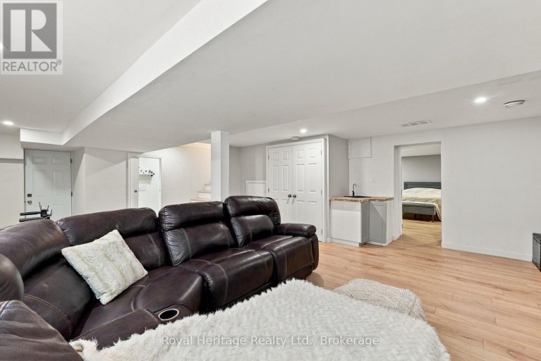 618 SUNSET BOULEVARD, Clarington (Newcastle), Ontario, L1B1C9