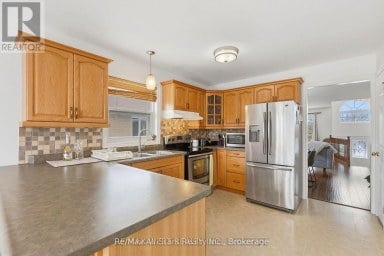 20 EAKINS CRESCENT Kawartha Lakes (Lindsay) Ontario photo 16