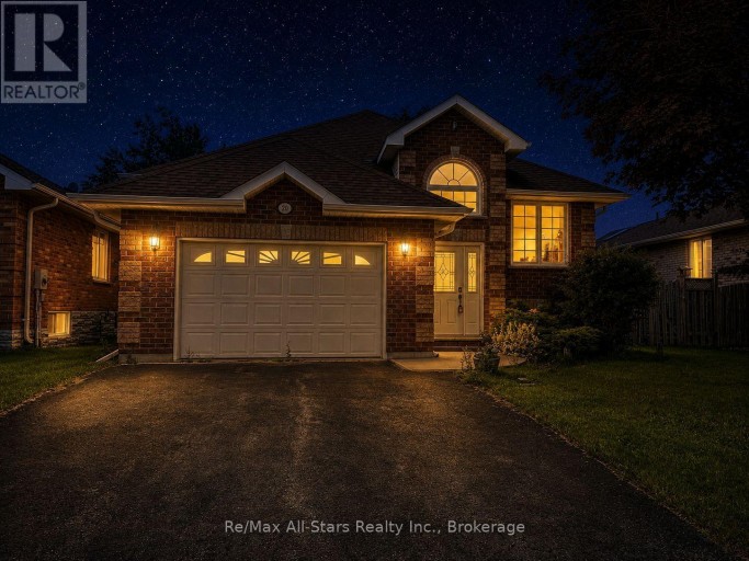 20 EAKINS CRESCENT, Kawartha Lakes (Lindsay), Ontario, K9V6J9