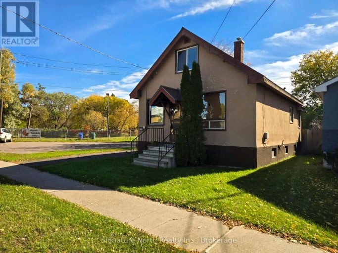 414 NORTHERN AVENUE, Thunder Bay (East End), Ontario, P7C2V6