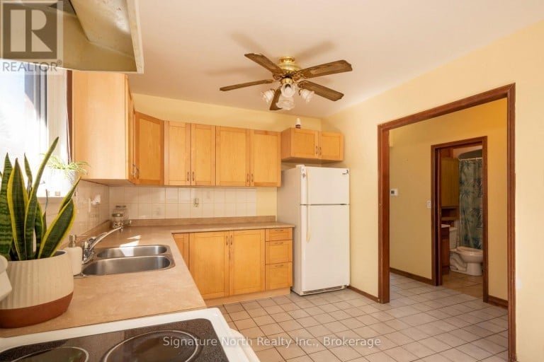 414 NORTHERN AVENUE, Thunder Bay (East End), Ontario, P7C2V6