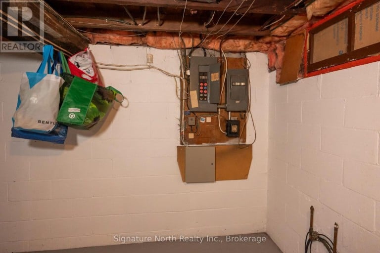 414 NORTHERN AVENUE, Thunder Bay (East End), Ontario, P7C2V6